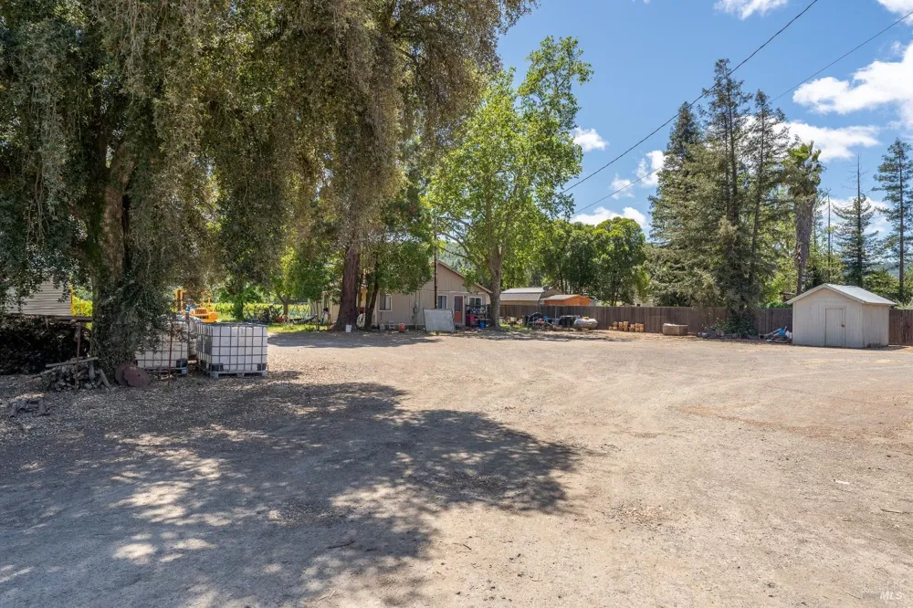3525 Taylor Drive Ukiah, CA 95482