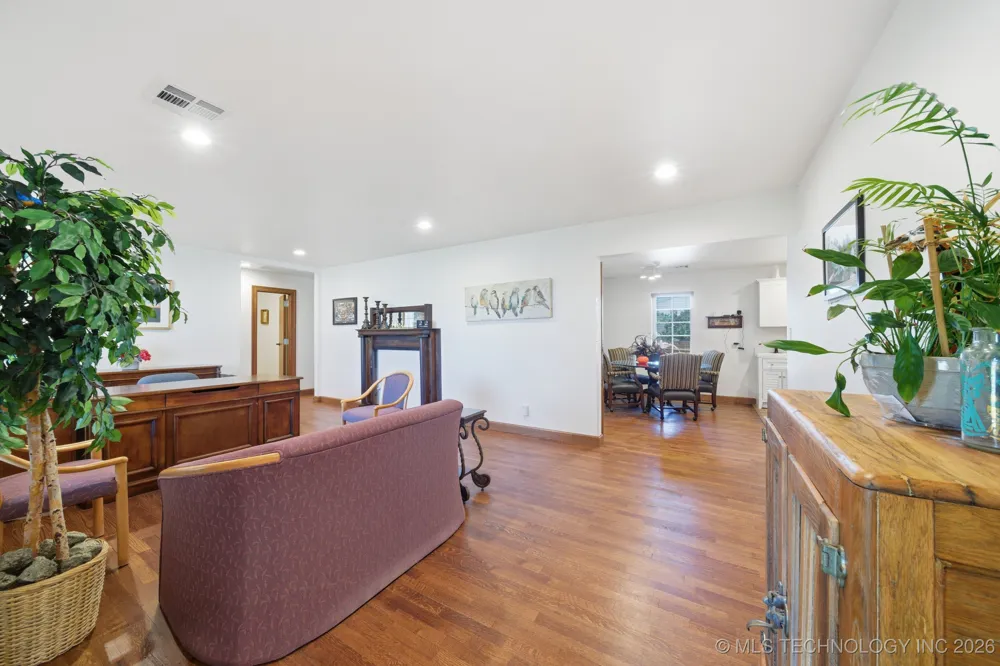 600 S Cherokee Street Catoosa, OK 74015
