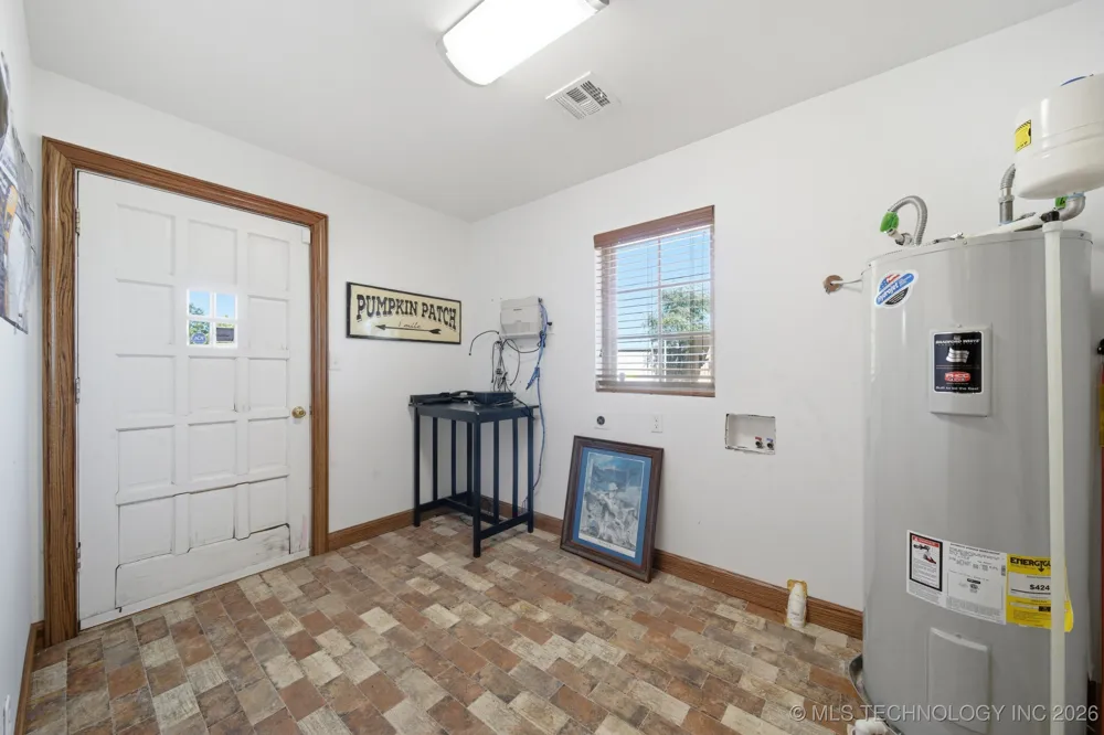 600 S Cherokee Street Catoosa, OK 74015