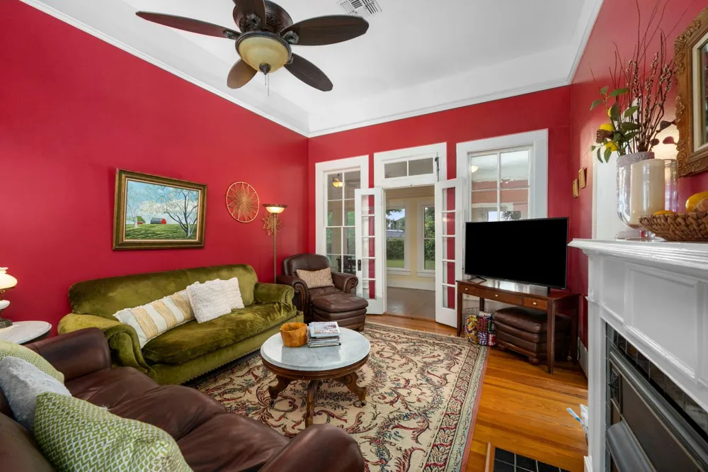 1118 Prairie Street Columbus, TX 78934
