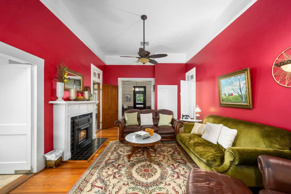 1118 Prairie Street Columbus, TX 78934
