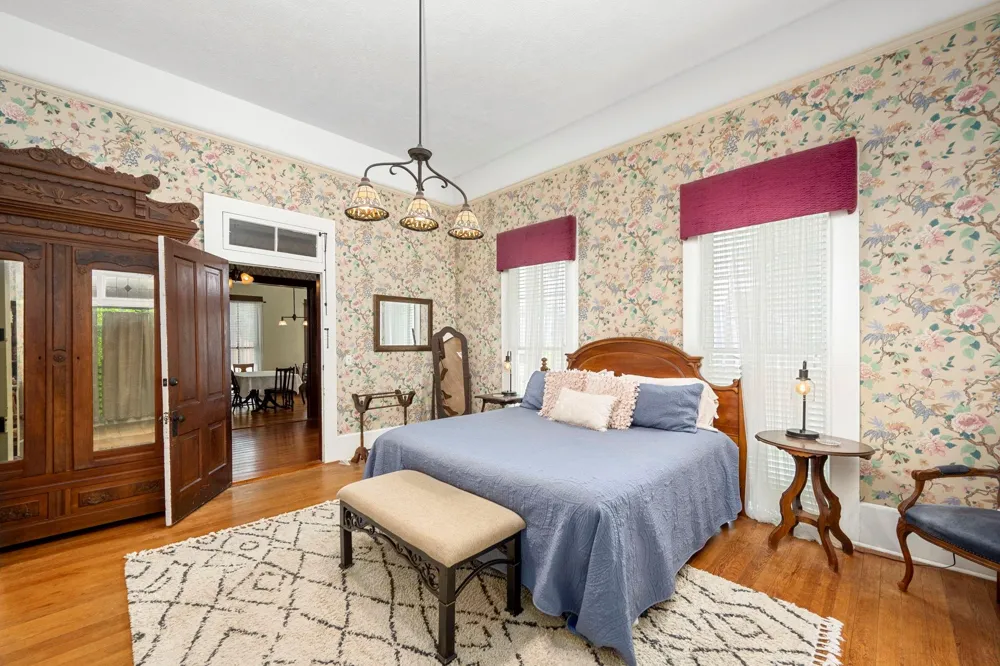 1118 Prairie Street Columbus, TX 78934