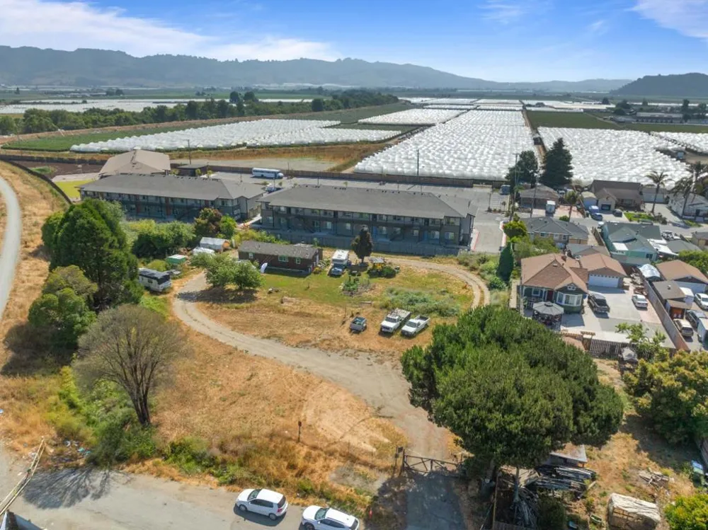 124 Gonda Street Royal Oaks, CA 95076
