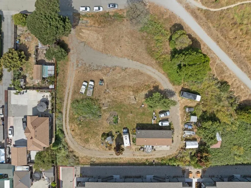 124 Gonda Street Royal Oaks, CA 95076