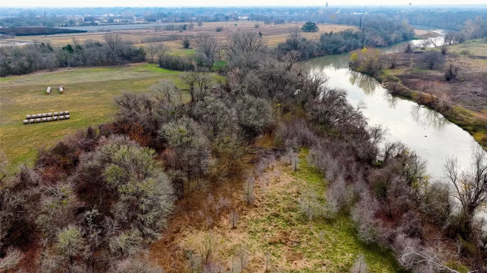 531 Highway 71 W Smithville, TX 78957