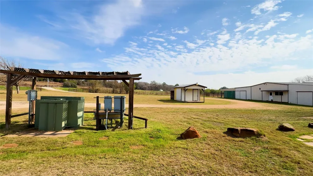 531 Highway 71 W Smithville, TX 78957