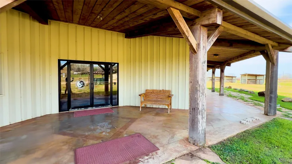 531 Highway 71 W Smithville, TX 78957