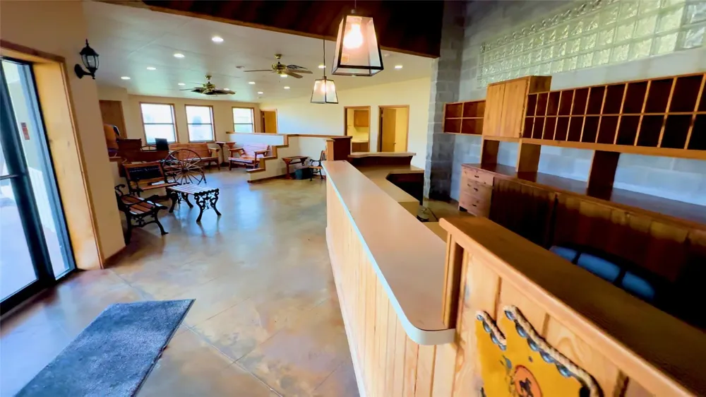 531 Highway 71 W Smithville, TX 78957