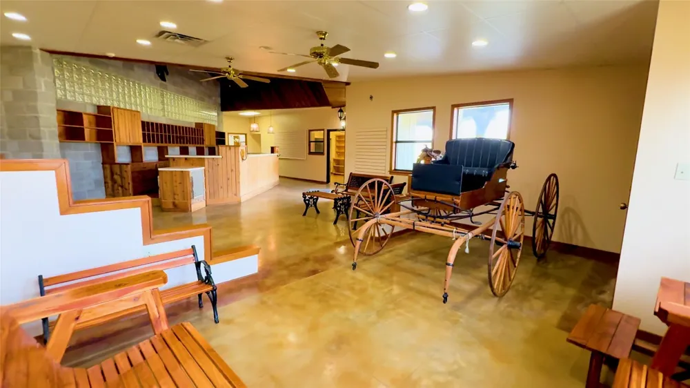 531 Highway 71 W Smithville, TX 78957