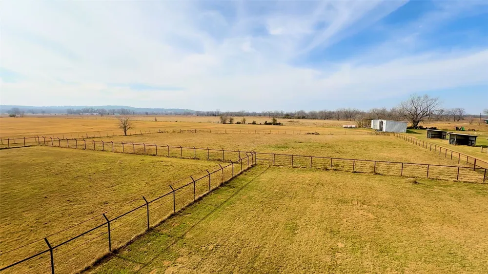 531 Highway 71 W Smithville, TX 78957