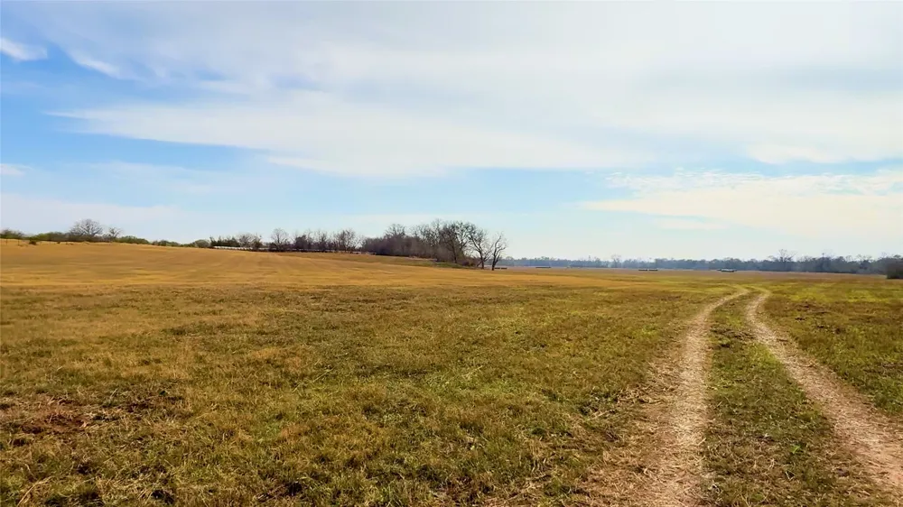 531 Highway 71 W Smithville, TX 78957