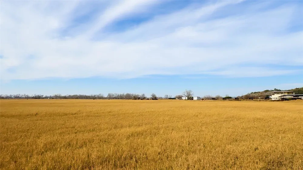 531 Highway 71 W Smithville, TX 78957