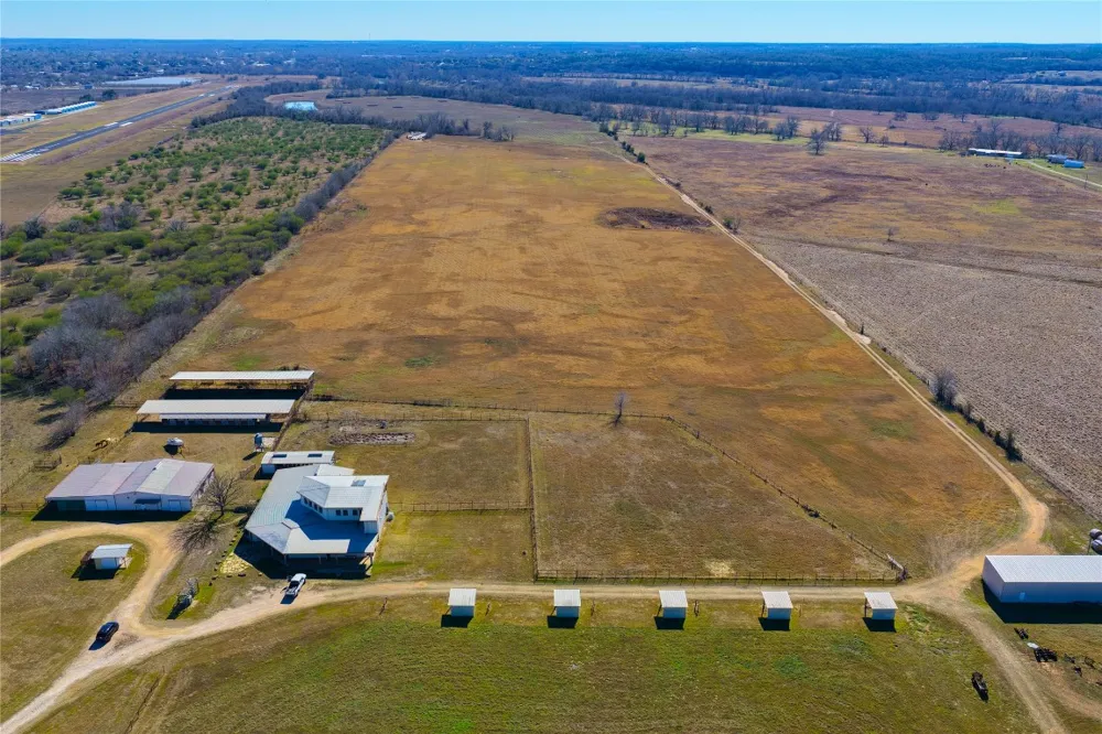 531 Highway 71 W Smithville, TX 78957