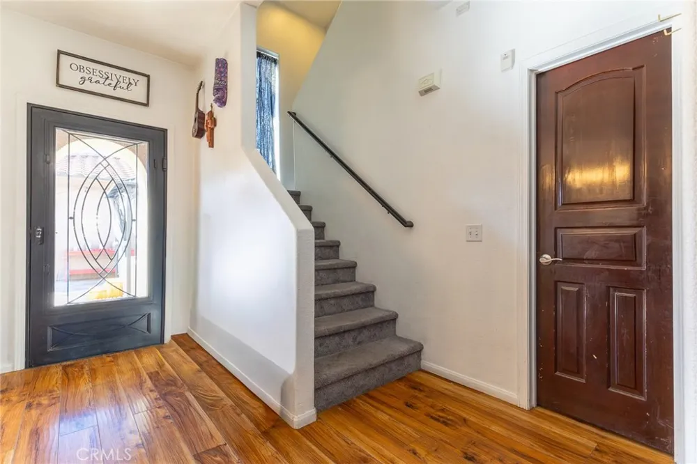 14176 Kiowa Apple Valley, CA 92307