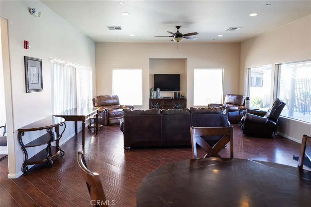 14176 Kiowa Apple Valley, CA 92307