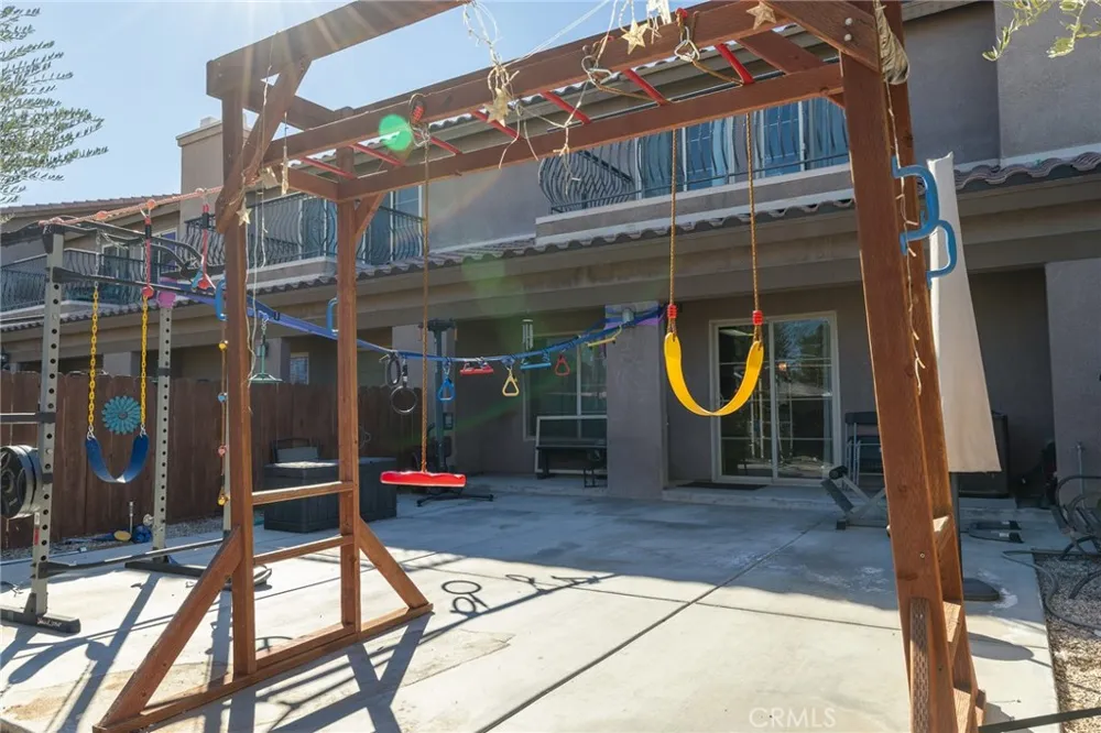 14176 Kiowa Apple Valley, CA 92307