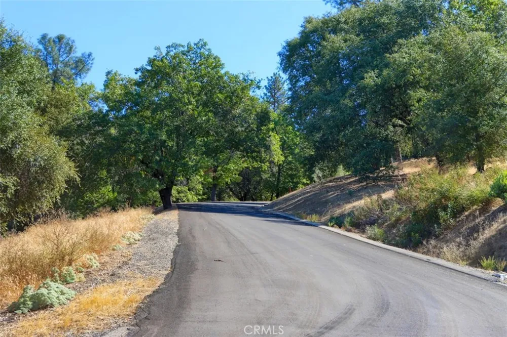 10 Timberwood Lane Oakhurst, CA 93644