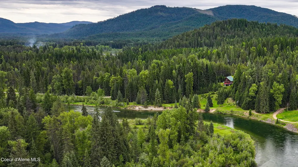 5359 Gleason McAbee Falls Road Priest River, ID 83856