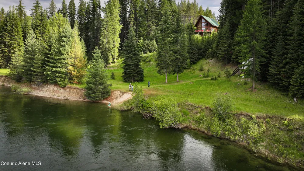 5359 Gleason McAbee Falls Road Priest River, ID 83856