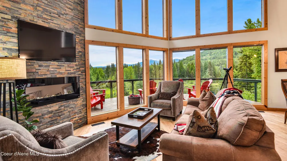 5359 Gleason McAbee Falls Road Priest River, ID 83856