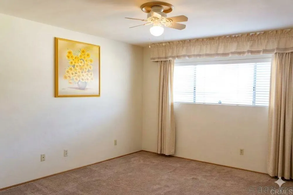 3458 Central Spring Valley, CA 91977
