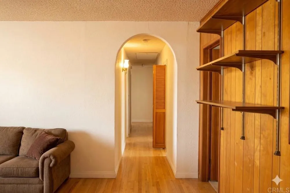 3458 Central Spring Valley, CA 91977