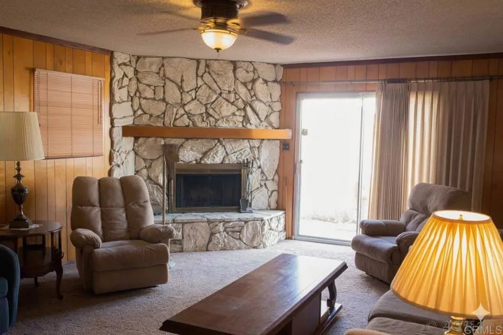 3458 Central Spring Valley, CA 91977
