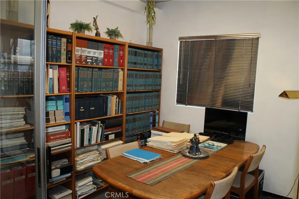 4541 Artesia Lawndale, CA 90260