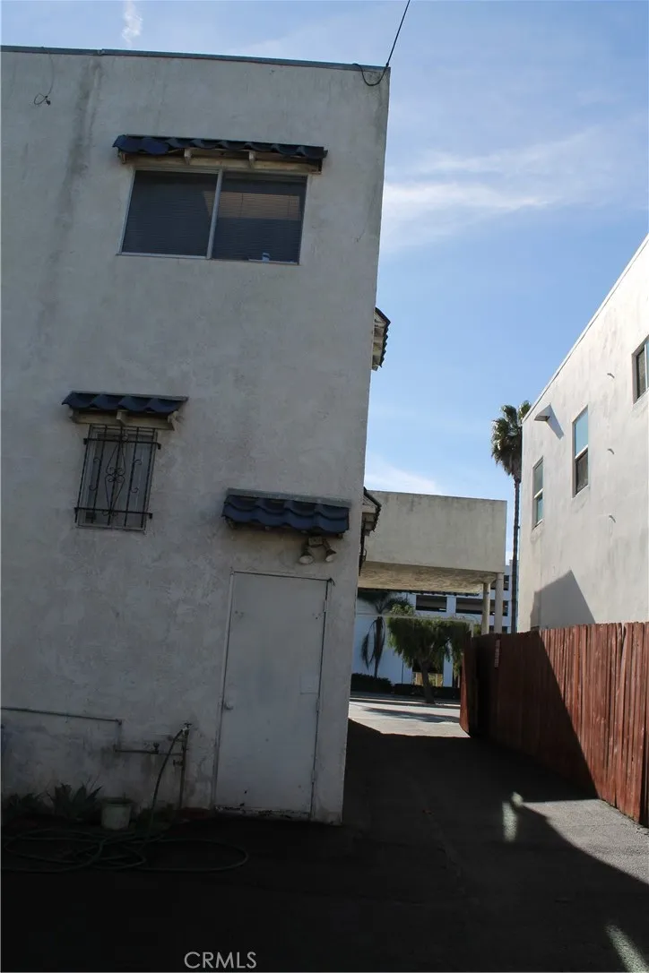 4541 Artesia Lawndale, CA 90260