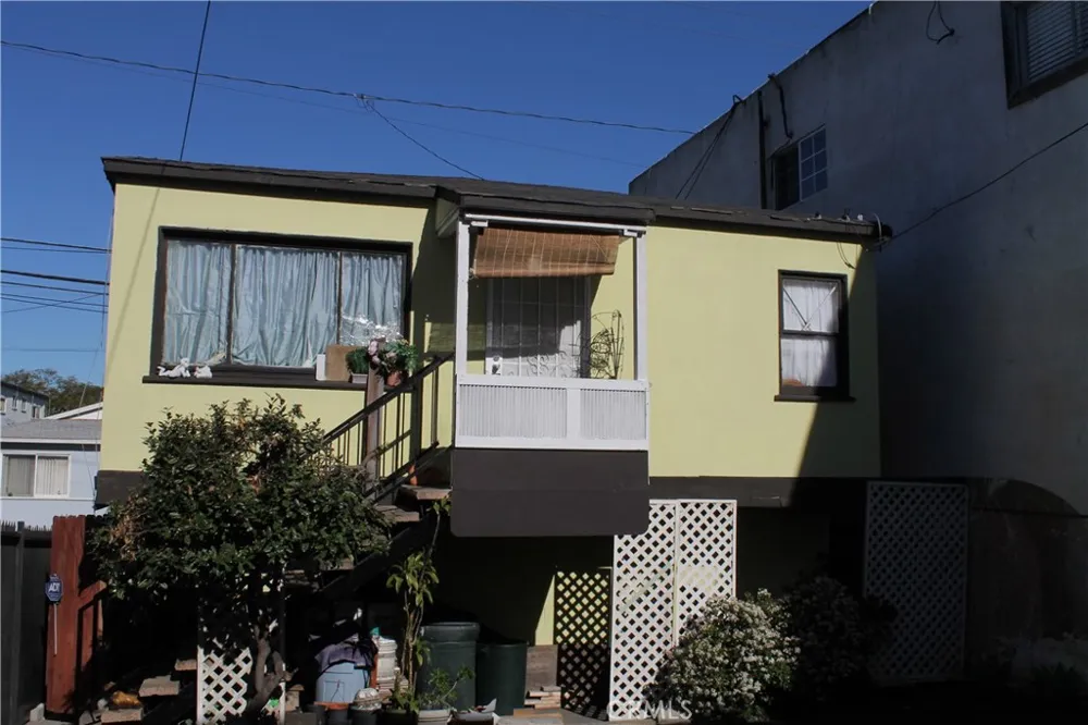 4541 Artesia Lawndale, CA 90260
