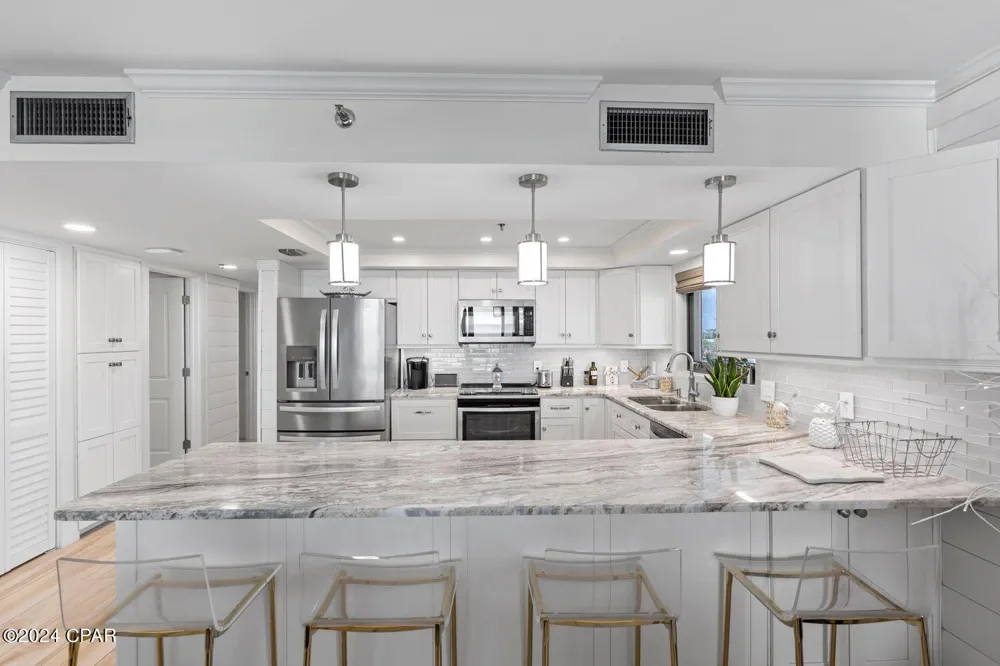 6201 Thomas Drive #401 Panama City, FL 32408