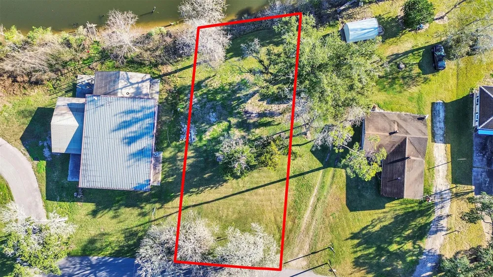 3307 Saint Anne Liverpool, TX 77577