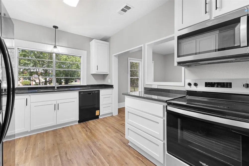 806 Plum Street Caldwell, TX 77836