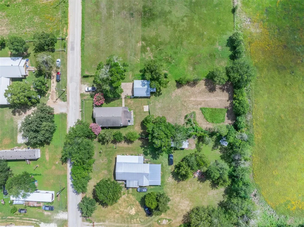 806 Plum Street Caldwell, TX 77836