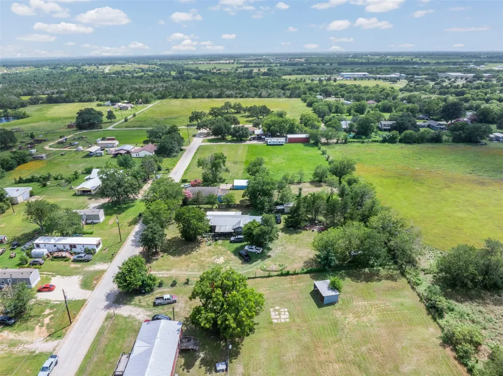 806 Plum Street Caldwell, TX 77836