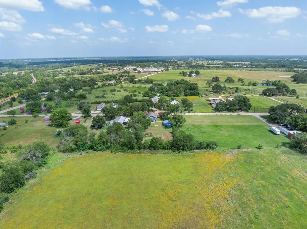 806 Plum Street Caldwell, TX 77836