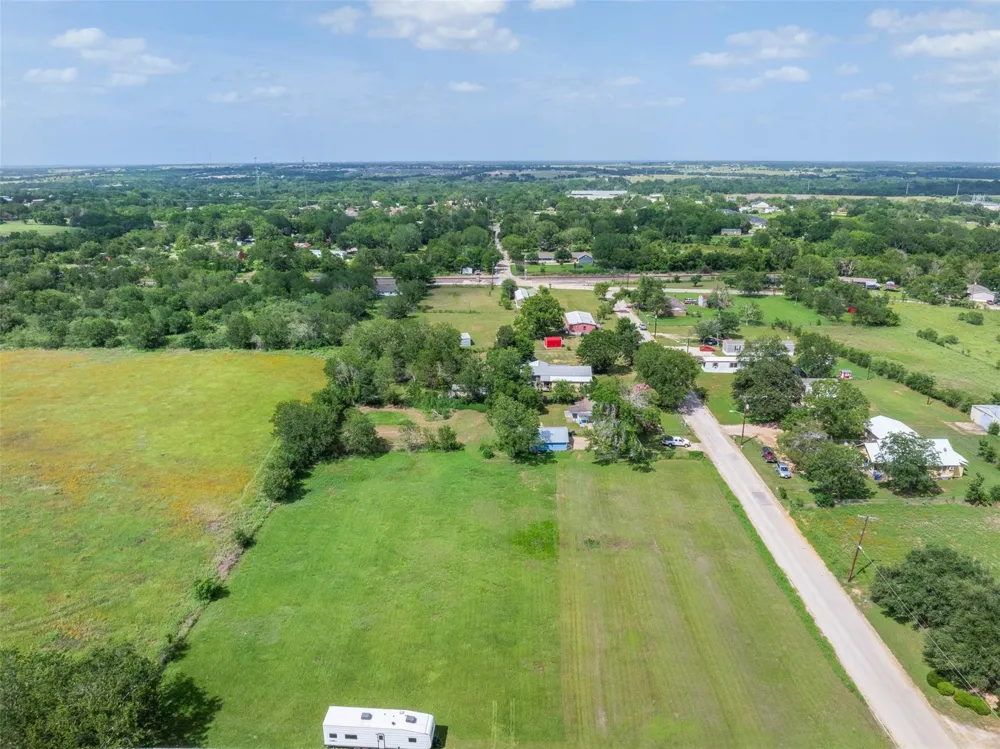 806 Plum Street Caldwell, TX 77836