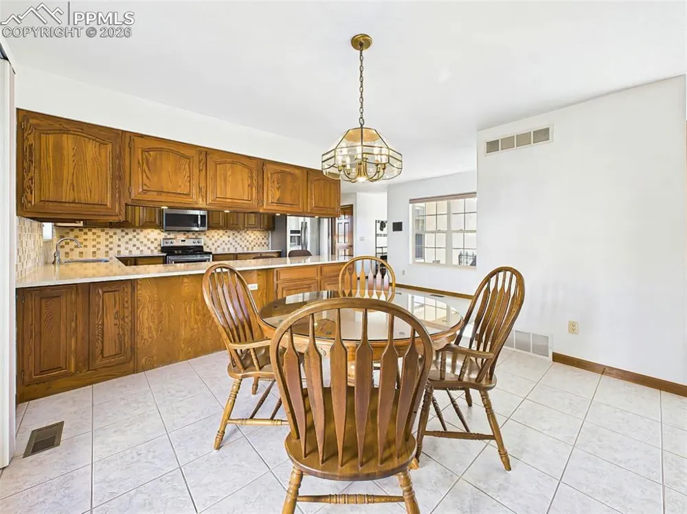 611 Q STREET Penrose, CO 81240