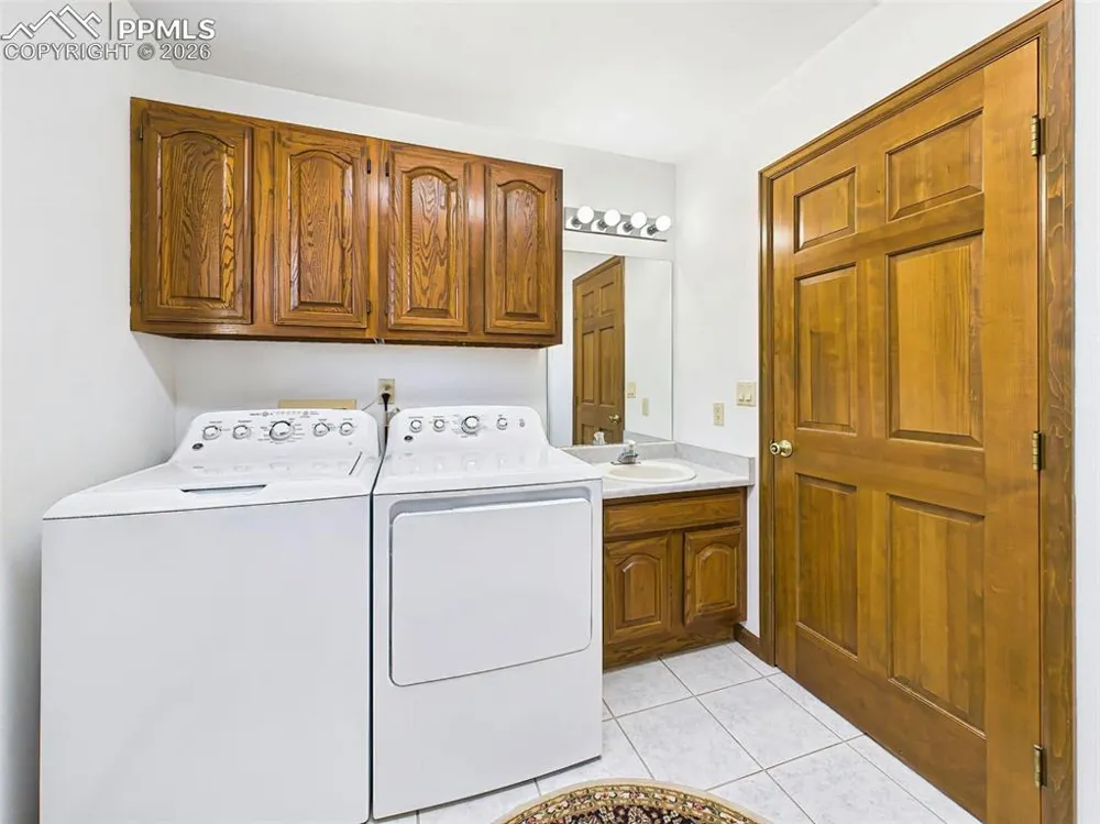 611 Q STREET Penrose, CO 81240