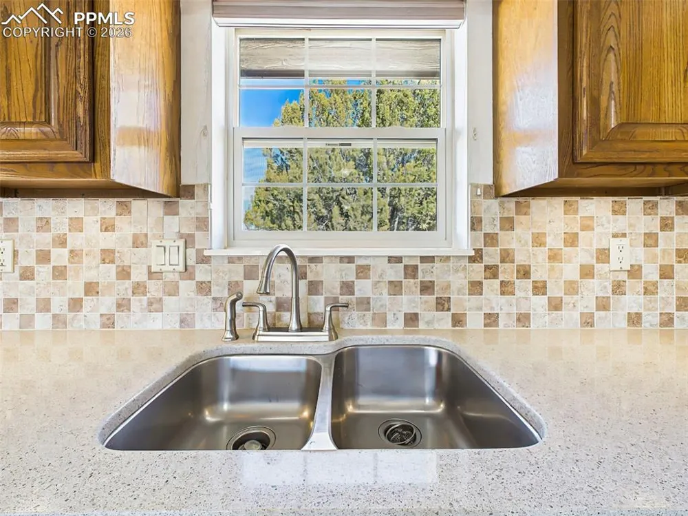 611 Q STREET Penrose, CO 81240
