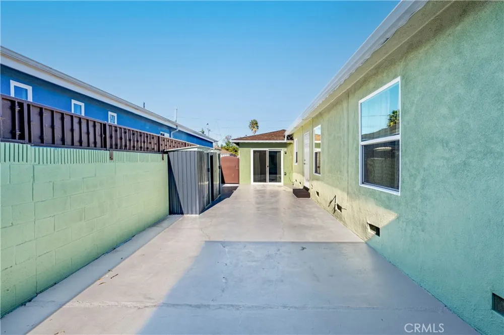 1520 W 215th Torrance, CA 90501