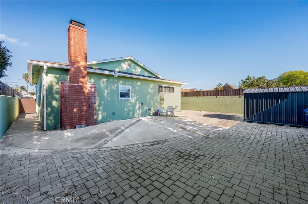 1520 W 215th Torrance, CA 90501