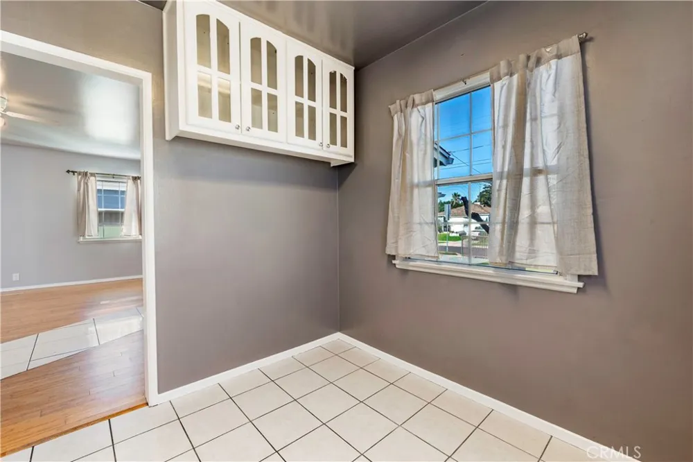 1520 W 215th Torrance, CA 90501