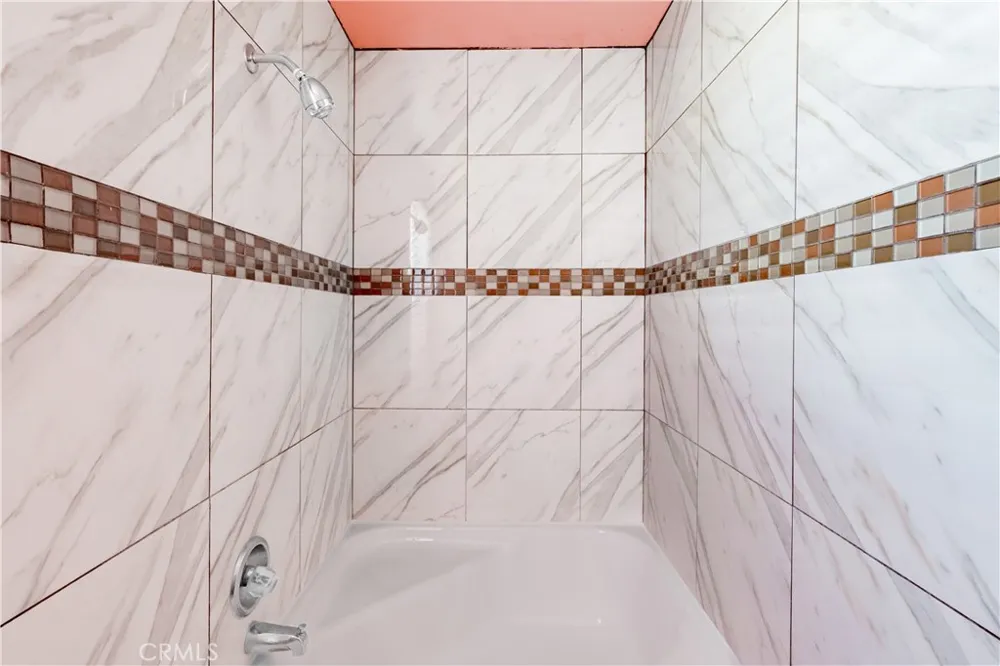 1520 W 215th Torrance, CA 90501