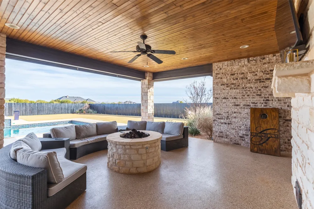 169 Pine Springs Cove Tuscola, TX 79562