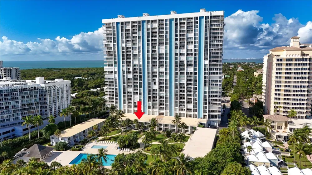 881 Ocean Dr #TH15 Key Biscayne, FL 33149