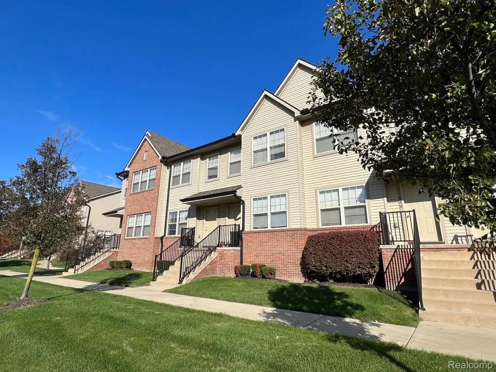 11650 Weingartz West Utica City, MI 48315