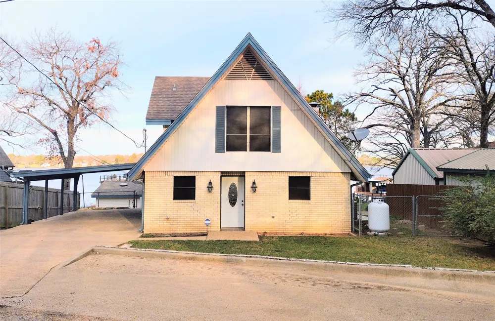 201 Oak Acres Drive Malakoff, TX 75148