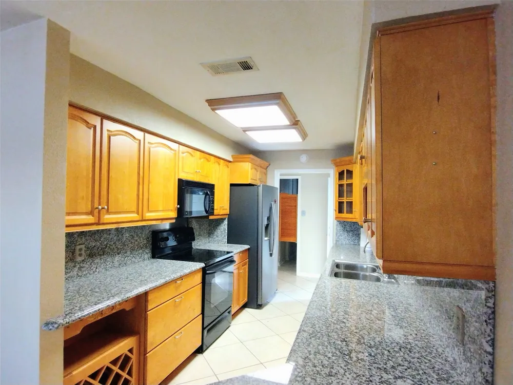 201 Oak Acres Drive Malakoff, TX 75148