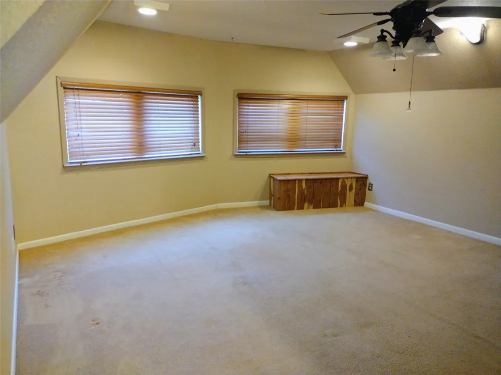 201 Oak Acres Drive Malakoff, TX 75148